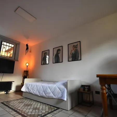 The Other Side Apartment Lainate